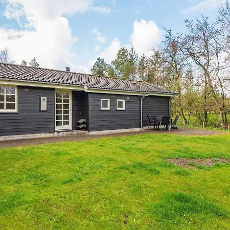 Dom wakacyjny Three-bedroom Holiday In 21 Oksbøl